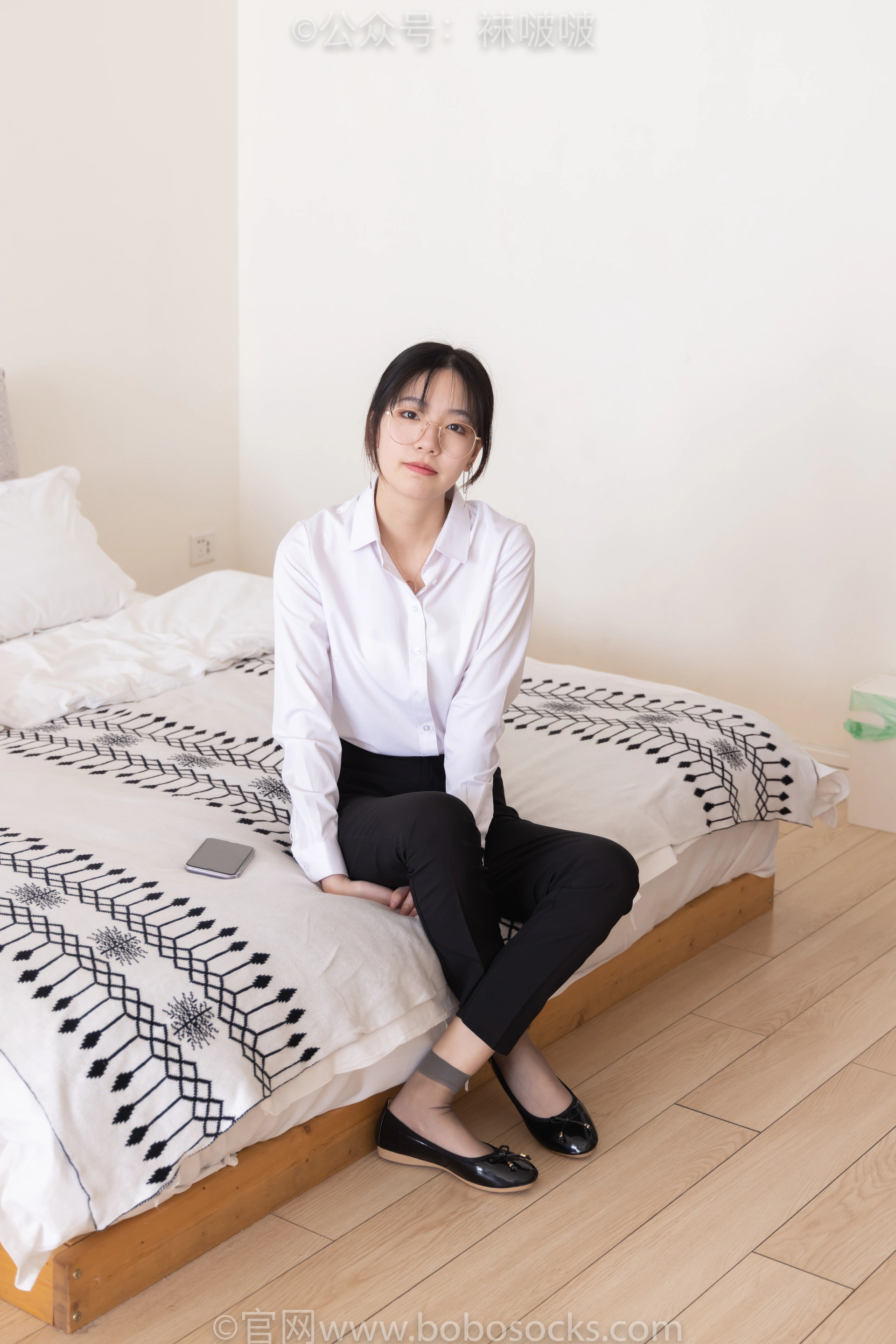 [BoBoSocks袜啵啵]NO.085 小甜豆-平底鞋、短灰丝、短肉丝 0