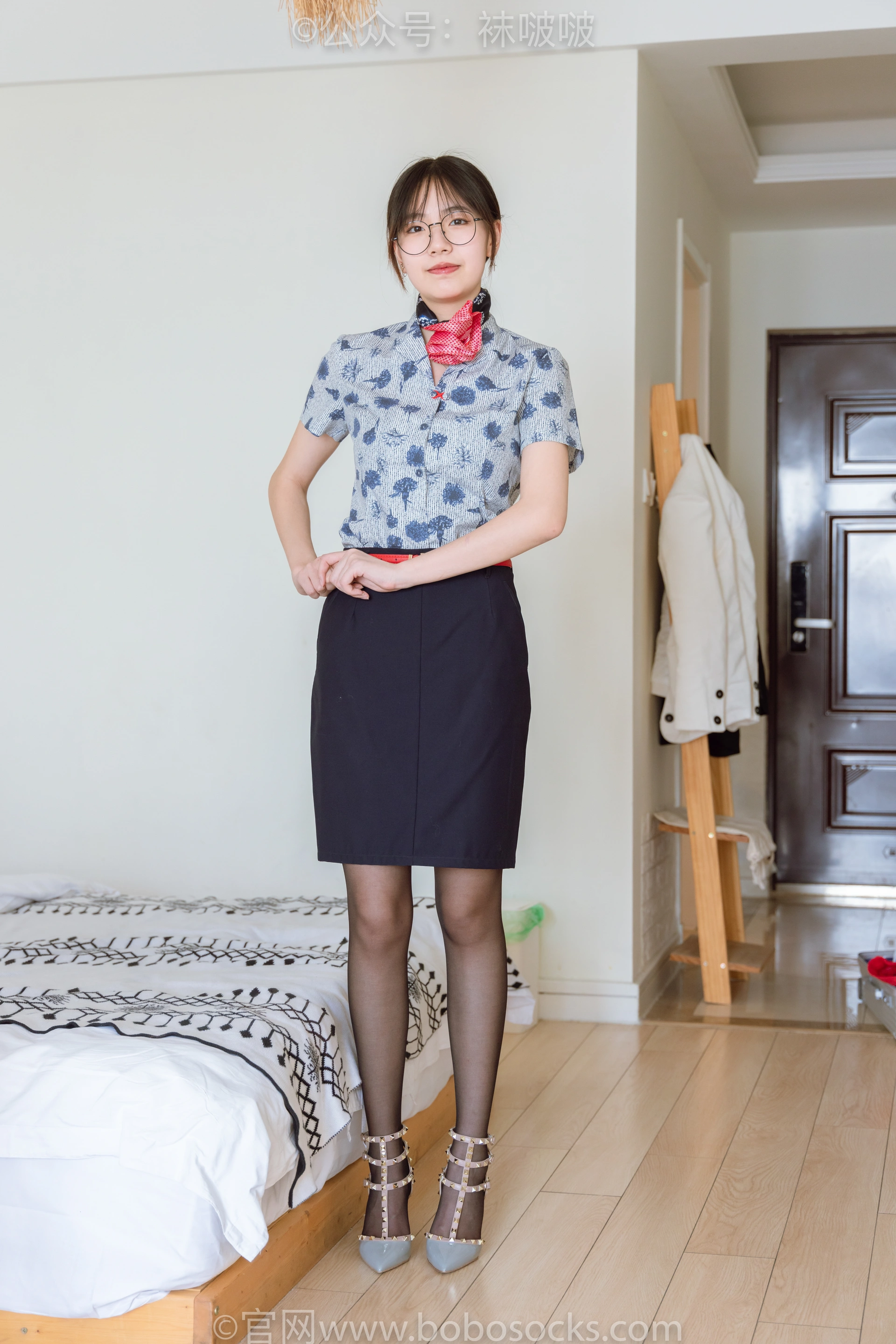 [BoBoSocks袜啵啵]NO.087 小甜豆-空姐制服、高跟鞋、黑丝 1